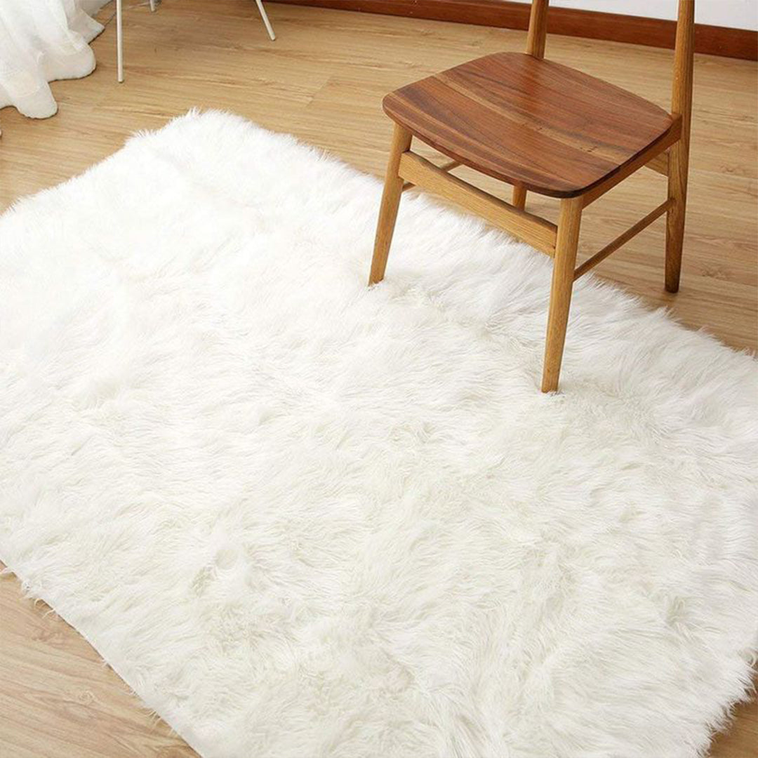 Fluffy Carpet White